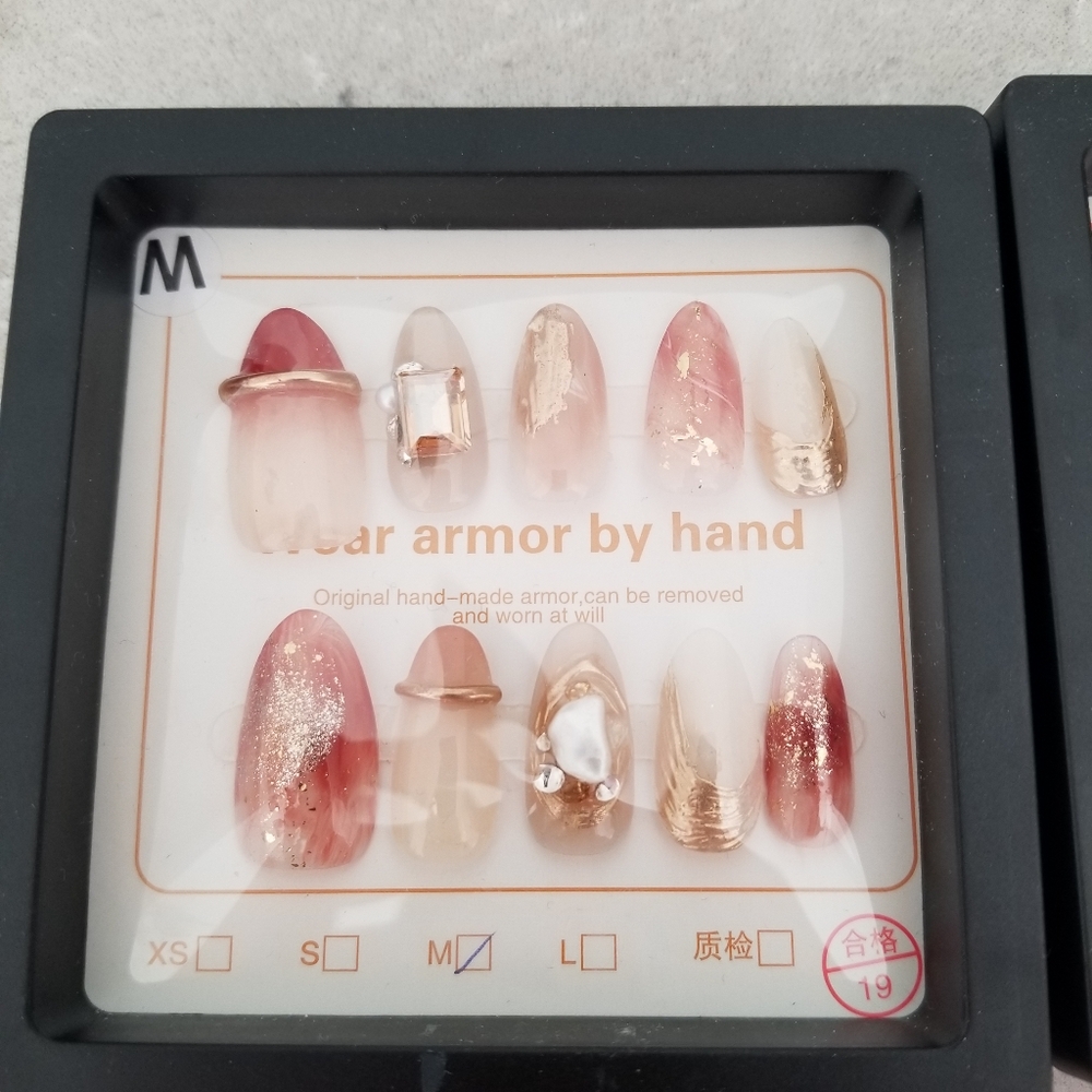Pretty Press On Nails 3D Style X2 New